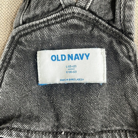 Girls old navy jean overalls - Picture 2 of 4